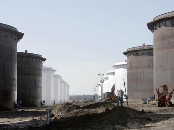 EIA: Sản lượng dầu thô của Mỹ tăng mạnh nhất trong 115 năm qua ảnh 1