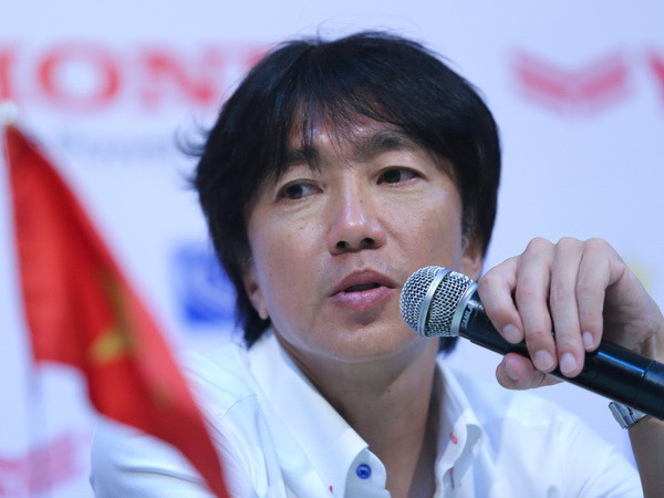 HLV Miura: Olympic Việt Nam sẽ nhanh chóng quên thất bại này ảnh 1