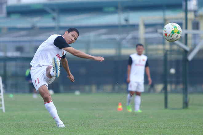 Công Vinh nổ súng, tuyển Việt Nam tập dứt điểm chờ Malaysia ảnh 4