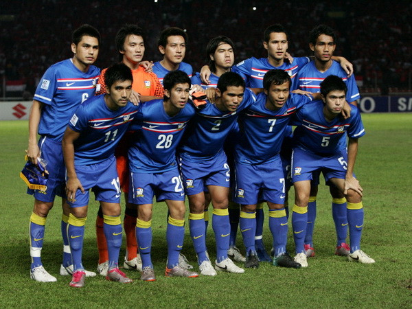 Hướng tới AFF Cup: Thái Lan lại thắng, đối thủ của Việt Nam thảm bại ảnh 1