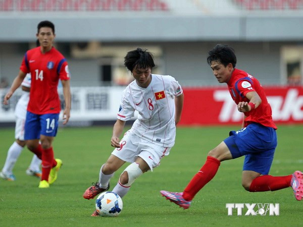 Giải U19 châu Á: Trung Quốc đá bay “Vua” U19 Hàn Quốc ảnh 1
