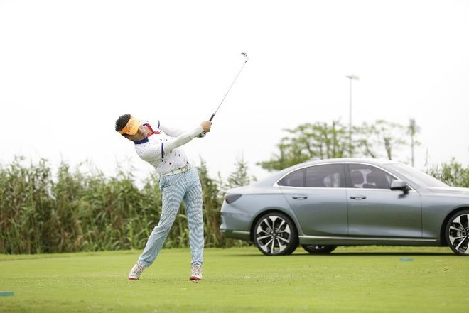 Các tay golf Hàn Quốc đặc biệt thích thú những trải nghiệm ấn tượng có được trên sân Vinpearl Golf Hải Phòng. (Ảnh: CTV) So kè từng điểm gậy, tay golf Kim Sung Guk giành chiến thắng kịch tính ảnh 2