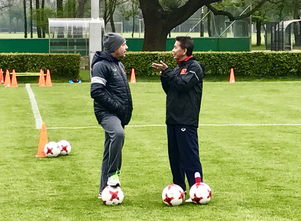 U20 Việt Nam luyện chống phản công, sẵn sàng gặp Roda JC ảnh 5