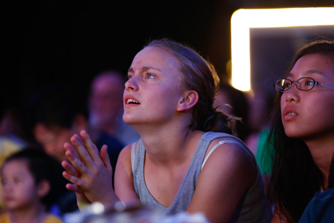 [Photo] CĐV Thụy Điển ở Việt Nam chết lặng khi Italy ghi bàn phút 88 ảnh 4