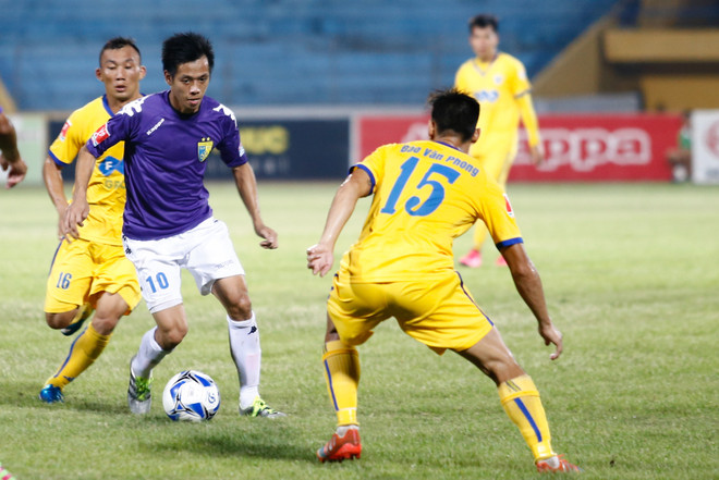 [Photo] Văn Quyết lập chiến công, Hà Nội T&T vượt qua Thanh Hóa ảnh 4