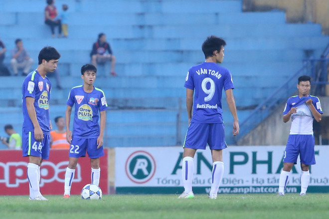 [Photo] Công Phượng chơi tốt, Hoàng Anh Gia Lai thua sát nút ảnh 8