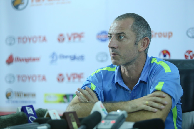 HLV Graechen: Tôi không từ chức, từ chức là chấp nhận thất bại ảnh 1