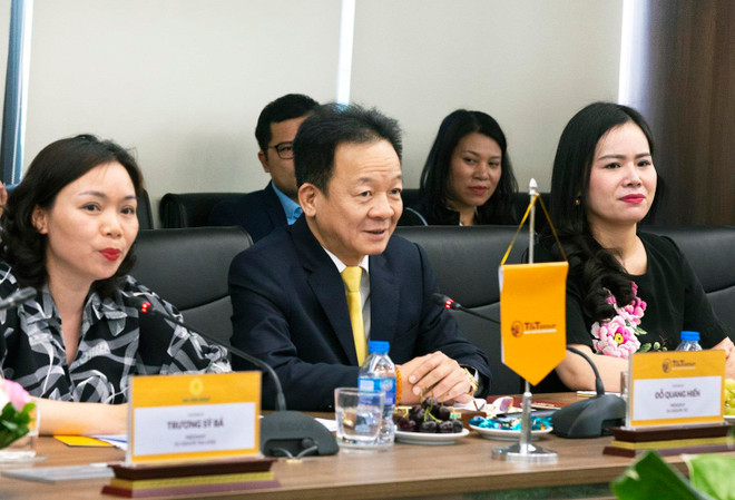 Bộ trưởng Ngoại giao Cộng hòa Côte d'Ivoire thăm và làm việc tại T&T ảnh 1