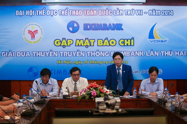 500 VĐV tham dự giải đua thuyền truyền thống Eximbank ảnh 1