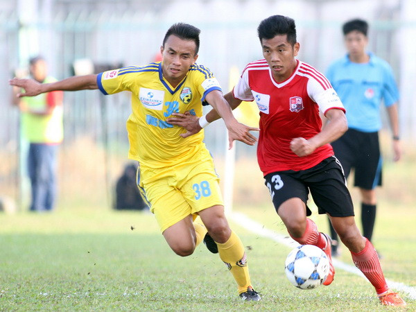 Hùng Vương An Giang có chiến thắng đầu tiên tại V-League ảnh 1