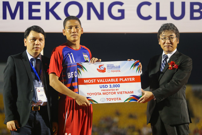 [Photo] Công Vinh dự bị, Anh Đức rực sáng, Bình Dương thắng hủy diệt ảnh 12