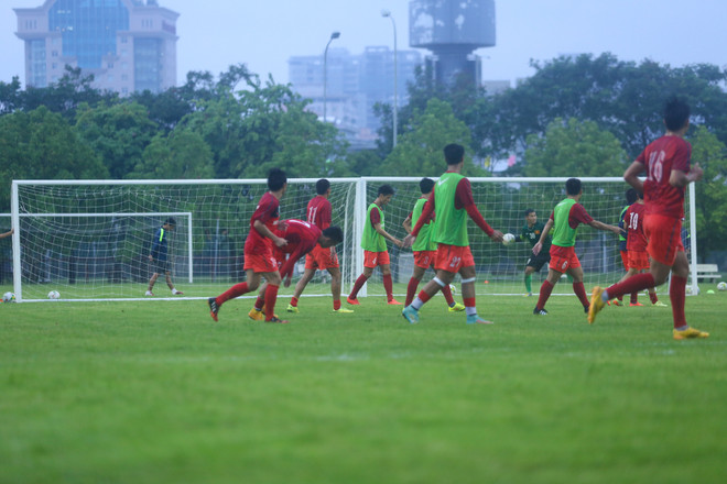 [Photo] Tuyển Việt Nam kiệt sức trong cơn mưa Mỹ Đình ảnh 8