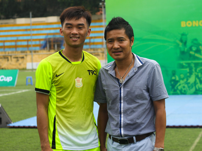 Á quân X-Factor xuất hiện trong ngày hội cúp vàng AFF Suzuki Cup 2014 ảnh 6