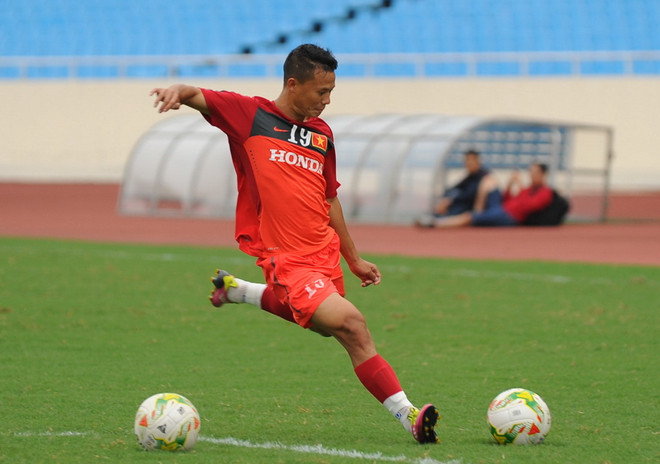 [Photo] Tuyển Việt Nam rèn dứt điểm, chờ quyết đấu Palestine ảnh 1