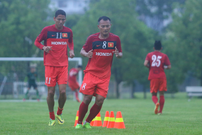 Hé lộ đội hình chính thức của tuyển Việt Nam trước thềm AFF Cup ảnh 7