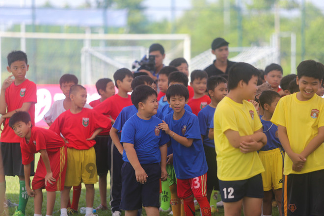 [Photo] Tưng bừng ngày hội bóng đá trẻ ở Bình Dương ảnh 2