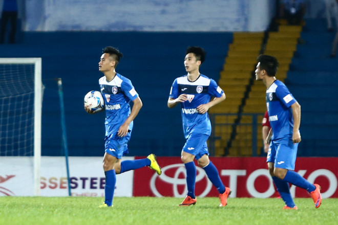 [Photo] Hàng thủ Than Quảng Ninh vỡ vụn trước hai “Tây” Hải Phòng ảnh 12