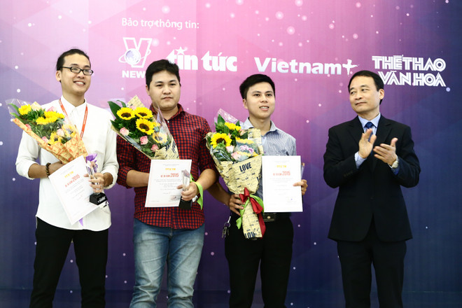 [Photo] Những hình ảnh tại lễ trao giải báo chí TTXVN năm 2015 ảnh 5