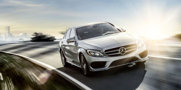 Mercedes-Benz C-Class giành giải Chiếc xe của năm 2015 ảnh 2