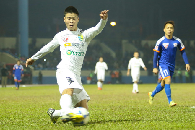 Sao U19 Việt Nam lập công lớn, Hà Nội T&T "đại phá" Cẩm Phả ảnh 2