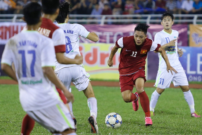 HLV Quốc Tuấn so thuyền trưởng U21 Việt Nam với bó rau 500 đồng ảnh 2