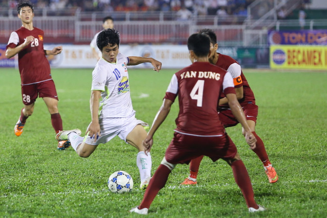 Công Phượng lập cú đúp, đội bóng phố núi hạ U21 Việt Nam ảnh 2