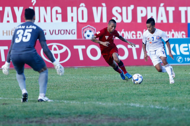 [Photo] Lạch Tray thất thủ, đội đầu bảng Hải Phòng đại bại ảnh 9