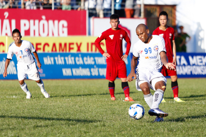 [Photo] Lạch Tray thất thủ, đội đầu bảng Hải Phòng đại bại ảnh 7