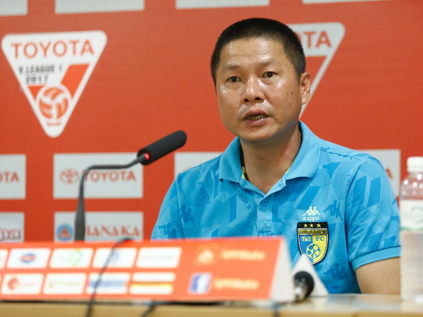 HLV Chu Đình Nghiêm: "Các cổ động viên Hải Phòng đã thái quá" ảnh 1