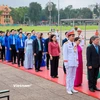 Đoàn thanh niên Chính phủ vào viếng Lăng Chủ tịch Hồ Chí Minh