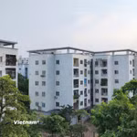 Nhiều người lao động thu nhập trung bình và thấp mong muốn ưu tiên chỗ ở ổn định, giá thuê phù hợp để yên tâm làm việc. (Ảnh: Việt Hùng/Vietnam+)