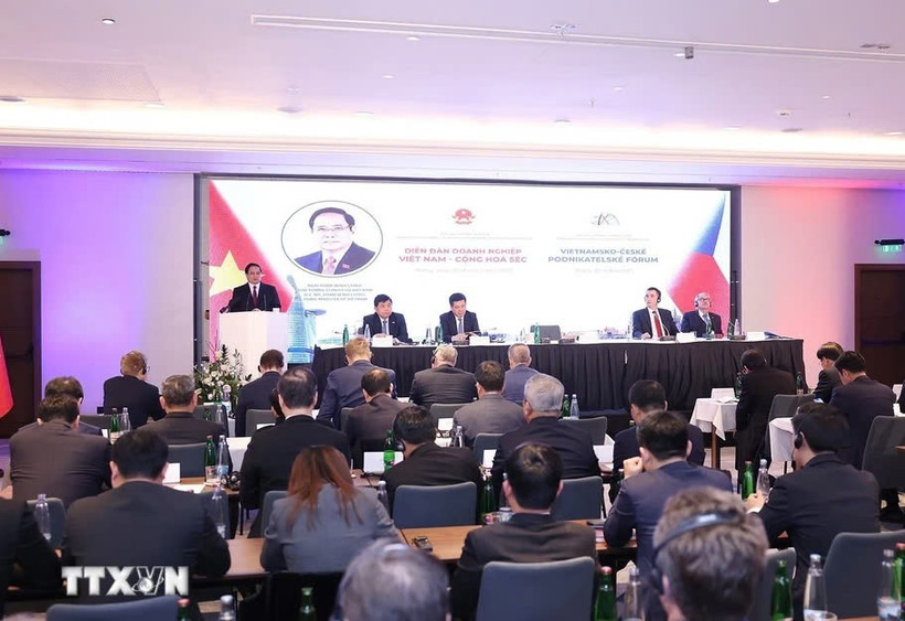 Diễn đàn doanh nghiệp Việt Nam-Séc là một trong những sự kiện quan trọng, được tổ chức trong khuôn khổ chuyến thăm chính thức Séc của Thủ tướng Phạm Minh Chính. (Ảnh: TTXVN)