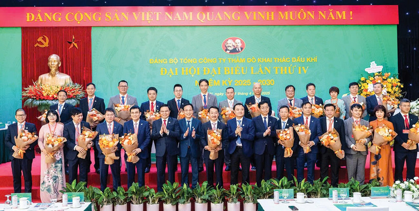 Ban Chấp hành Đảng bộ PVEP khóa IV, nhiệm kỳ 2025-2030 ra mắt Đại hội. (Ảnh: PV/Vietnam+)