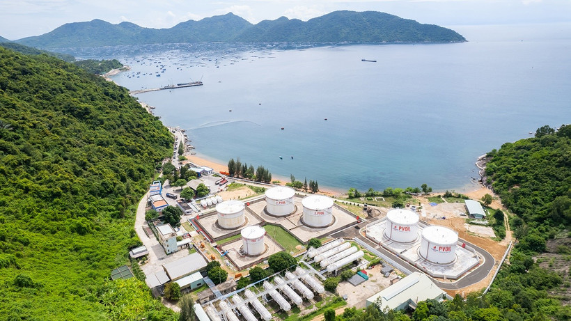 Kho xăng dầu của PVOIL tại Vũng Rô. (Ảnh: PV/Vietnam+)