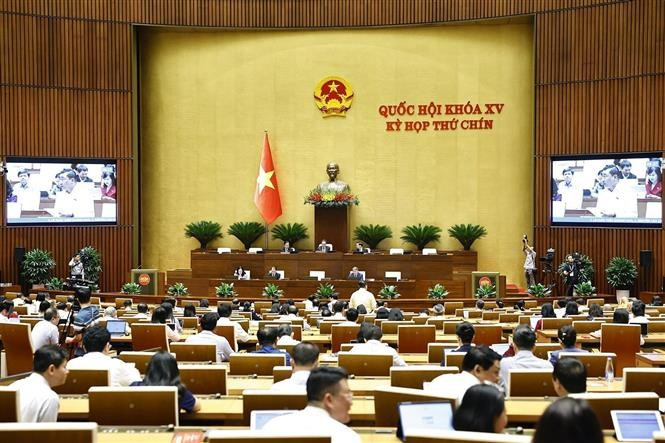 Quốc hội thảo luận về cơ chế xử lý khó khăn, vướng mắc do quy định của pháp luật. (Ảnh: TTXVN)