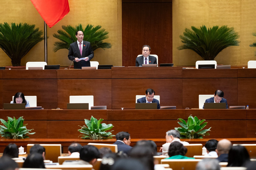 Quốc hội thảo luận ở hội trường về dự án Luật Bảo vệ dữ liệu cá nhân. (Ảnh: TTXVN)