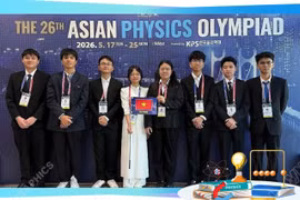 Học sinh Việt Nam vào top 8 Olympic Vật lý châu Á