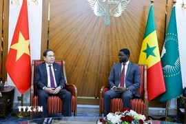 Chủ tịch Quốc hội Trần Thanh Mẫn hội kiến Tổng thống Senegal Bassirou Diomaye Faye. (Ảnh: Doãn Tấn/TTXVN)