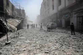 Cảnh đổ nát sau các cuộc không kích của Israel xuống thành phố Gaza ngày 31/5/2025. (Ảnh: THX/TTXVN)