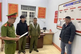 Đối tượng Nguyễn Huy Vũ, Giám đốc Công ty Trách nhiệm hữu hạn Đầu tư nông nghiệp Á Châu bị khởi tố, bắt tạm giam vì đã tổ chức sản xuất hơn 200 tấn lúa giống giả bán ra thị trường. (Ảnh: Công an Đắk Lắk)