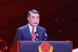 Đồng chí Lê Minh Hưng, Ủy viên Bộ Chính trị, Bí thư Trung ương Đảng, Trưởng Ban Tổ chức Trung ương phát động Giải Búa liềm Vàng lần thứ 10. (Ảnh: Phương Hoa/TTXVN)