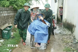 Thanh Hóa di dời khẩn cấp người dân tránh bão số 5 đổ bộ. (Nguồn: TTXVN phát)