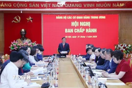 Đồng chí Trần Cẩm Tú, Uỷ viên Bộ Chính trị, Thường trực Ban Bí thư, Bí thư Đảng uỷ các cơ quan Đảng Trung ương chủ trì hội nghị. Ảnh: Phương Hoa - TTXVN