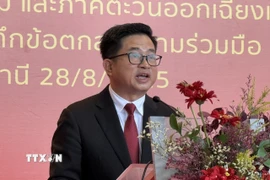 Ông Đinh Hoàng Linh, Tổng Lãnh sự Việt Nam tại Khon Kaen, Thái Lan, phát biểu khai mạc sự kiện. (Ảnh: Phạm Hải/TTXVN)