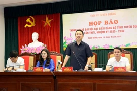 Ông Trần Mạnh Lợi, Ủy viên Ban Thường vụ Tỉnh ủy, Trưởng ban Tuyên giáo và Dân vận Tỉnh ủy, phát biểu tại buổi họp báo. (Nguồn: Cổng Thông tin điện tử Đảng Cộng sản Việt Nam)