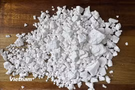 Người Việt thường dùng bột sắn dây làm bánh, nấu chè, làm nước giải khát... (Nguồn: Vietnam+)