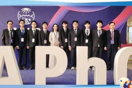 Cả 8 học sinh Việt Nam đều đoạt huy chương tại Olympic Vật lý châu Á 2025