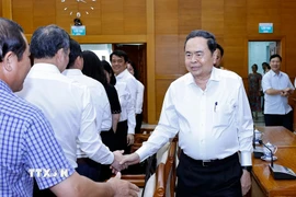 Chủ tịch Quốc hội Trần Thanh Mẫn với đại biểu dự hội nghị. (Ảnh: Doãn Tấn/TTXVN)