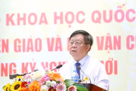 Ông Nguyễn Trọng Nghĩa, Ủy viên Bộ Chính trị, Bí thư Trung ương Đảng, Trưởng Ban Tuyên giáo và Dân vận Trung ương phát biểu kết luận hội thảo. (Ảnh: Phương Hoa/TTXVN)
