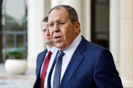 Ngoại trưởng Nga Sergei Lavrov dẫn đầu đoàn đại biểu tới dự cuộc đàm phán với phái đoàn Mỹ ở Riyadh, Saudi Arabia, ngày 18/2/2025. (Nguồn: REUTERS/TTXVN)